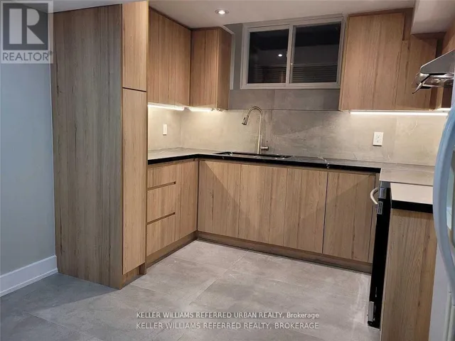 LOWER - 920 STONEHAVEN AVENUE, Newmarket (Stonehaven-Wyndham), Ontario L3X1K7