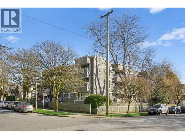 301 674 W 17TH AVENUE, Vancouver, British Columbia V5Z1T8