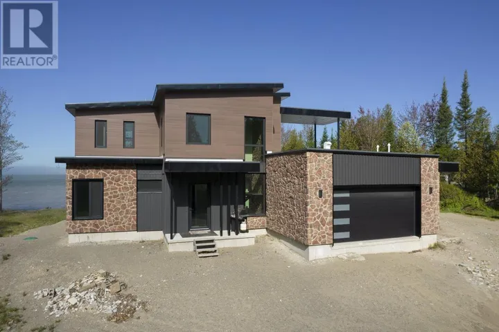 937 Sunnyside Beach RD, Sault Ste. Marie, Ontario P6A6K4