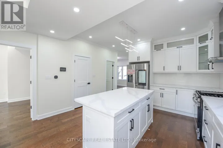 3134 MERRIT AVENUE N, Mississauga (Malton), Ontario L4T1P3