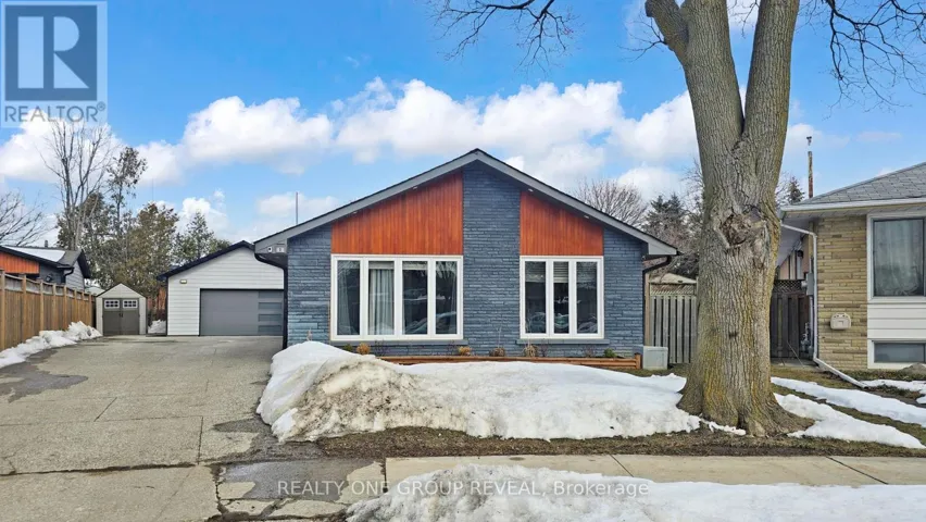 5 JENSON COURT, Toronto (West Humber-Clairville), Ontario M9W4P3