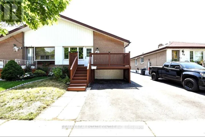 47 CORBY CRES - MAIN CRESCENT, Brampton (Brampton South), Ontario L6Y1H3