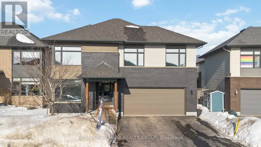 254 SUNNYRIDGE CRESCENT, Ottawa, Ontario K2M0H3
