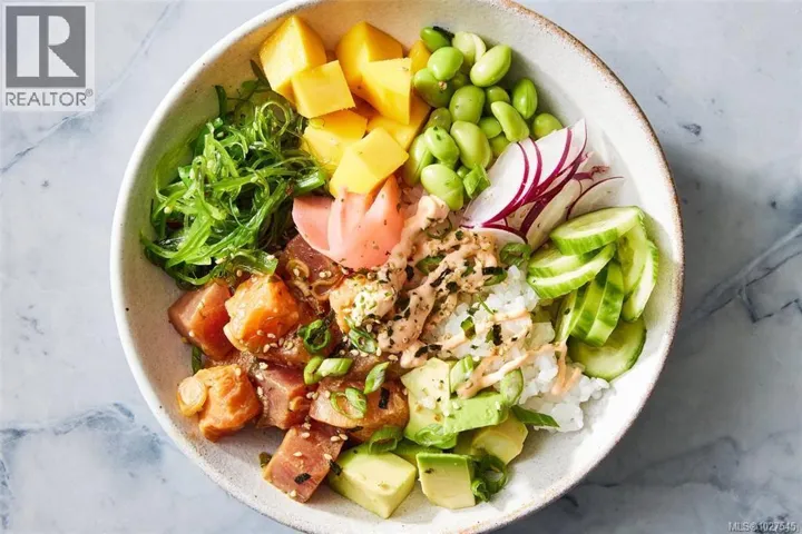 1 CLS Cds, Victoria, British Columbia V8Z6E3