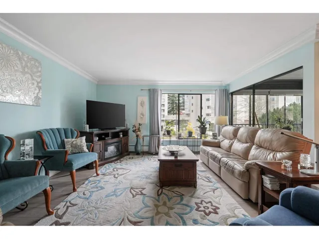 308 1437 FOSTER STREET, White Rock, British Columbia V4B3X6