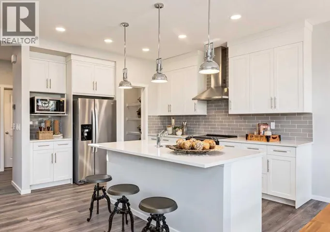 133 Versant Rise SW, Calgary, Alberta T2Y0Z1