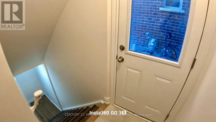 BSMT - 13 JUNIOR ROAD, Brampton (Northwest Brampton), Ontario L7A5J4