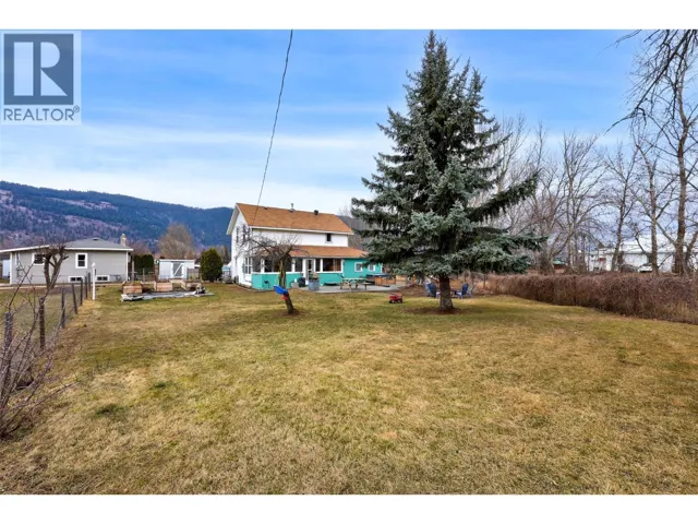 514 SHUSWAP Avenue, Chase, British Columbia V0E1M1