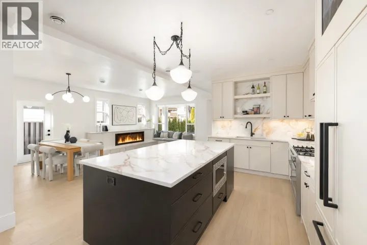 101 646 GIRARD AVENUE, Coquitlam, British Columbia V3K1S8