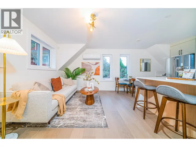 1926 WILLIAM STREET, Vancouver, British Columbia V5L2R8