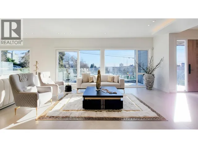 2141 JEFFERSON AVENUE, West Vancouver, British Columbia V7V2A6