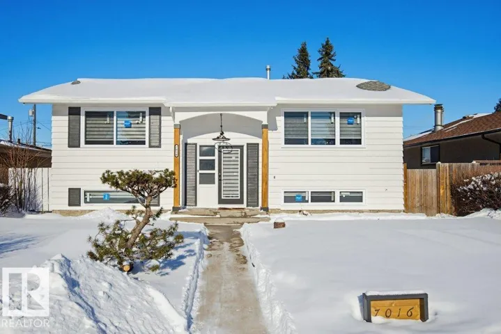 7016 92A AV NW, Edmonton, Alberta T6B0T8