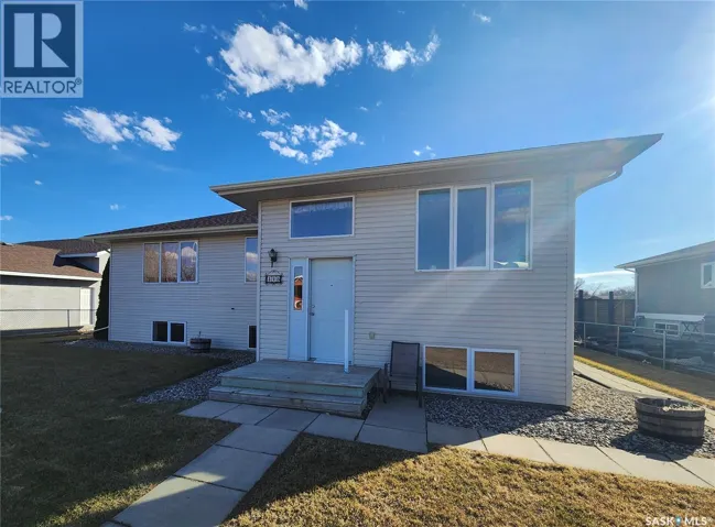 115 Carson BAY, Lampman, Saskatchewan S0C1N0