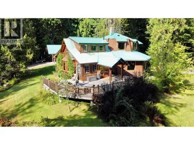 785 Beech Road, Nakusp, British Columbia V0G1R1