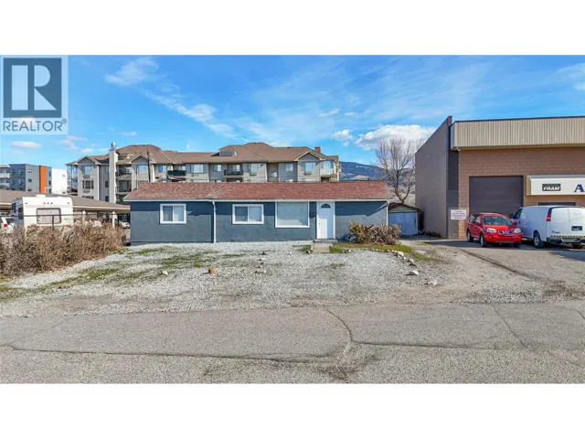 215 Froelich Road, Kelowna, British Columbia V1X3M6