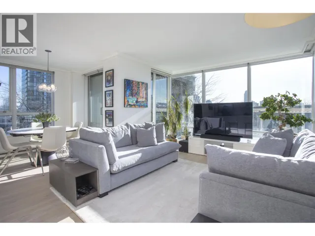 302 1438 RICHARDS STREET, Vancouver, British Columbia V6Z3B8