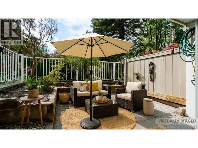 4 7179 18TH AVENUE, Burnaby, British Columbia V3N1H2