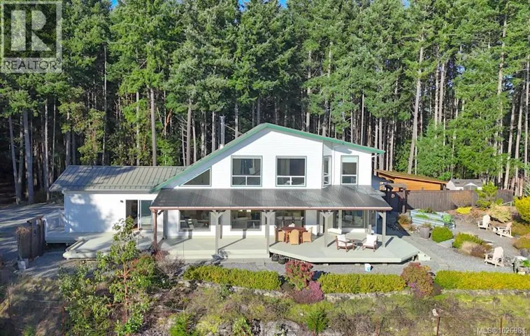 1115 Coats Dr, Gabriola Island, British Columbia V0R1X4
