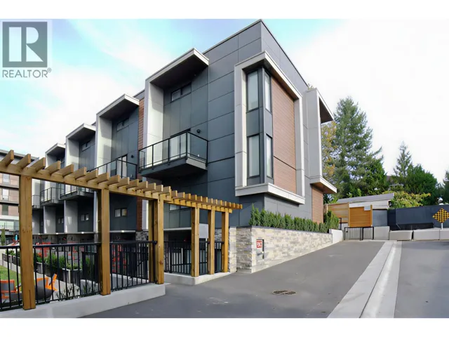 202 381 CLAYTON STREET, Coquitlam, British Columbia V3K0J8