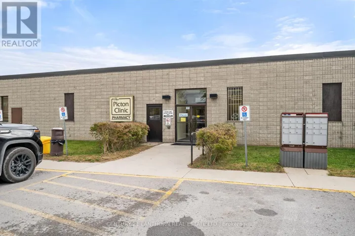 8 - UNIT 8 - 389 PICTON MAIN STREET, Prince Edward County (Picton Ward), Ontario K0K2T0