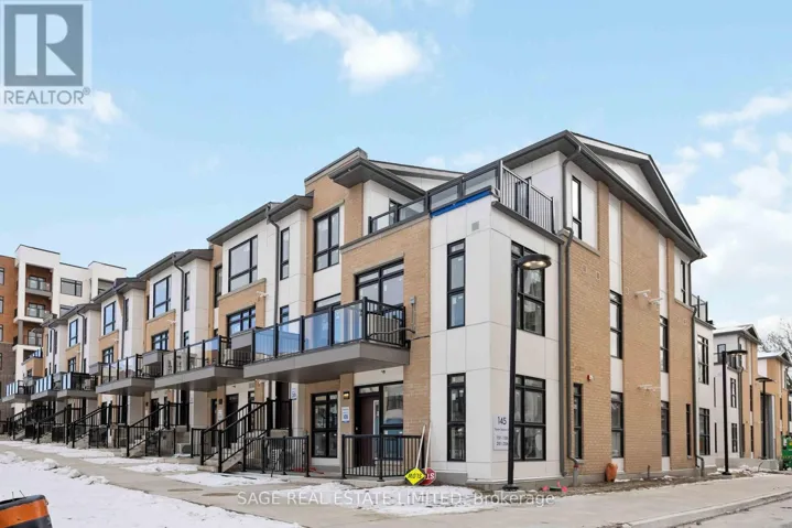 111 - 145 CANON JACKSON DRIVE, Toronto (Beechborough-Greenbrook), Ontario M6M0E1