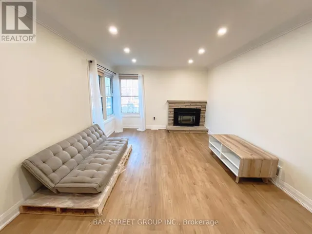 UPPER - 12 WAKIL DRIVE, St. Catharines (Glendale/Glenridge), Ontario L2T3H8