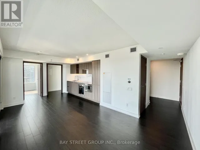 2012 - 19 BATHURST STREET W, Toronto (Waterfront Communities), Ontario M5V0N2