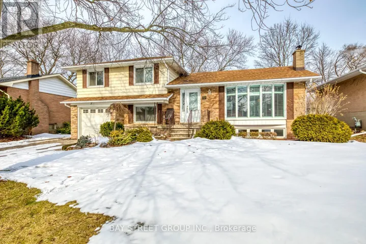 49 RAYNE AVENUE, Oakville (CP College Park), Ontario L6H1C1