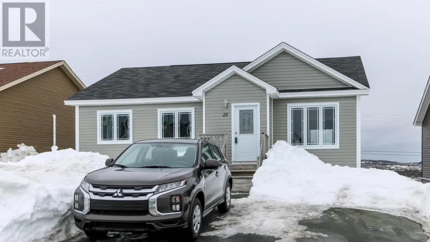 25 Trenton Drive, Paradise, Newfoundland & Labrador A1L4B7