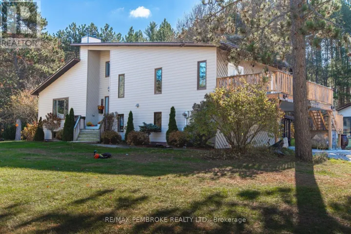 177 SYLVAN DRIVE, Petawawa, Ontario K8A6W7
