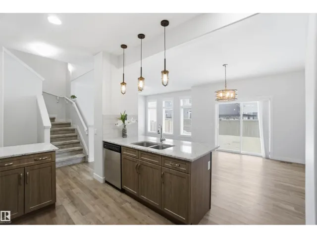 9931 224 ST NW, Edmonton, Alberta T5T7C3