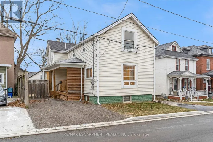 11 ALBINA STREET, Welland (Broadway), Ontario L3C1P2