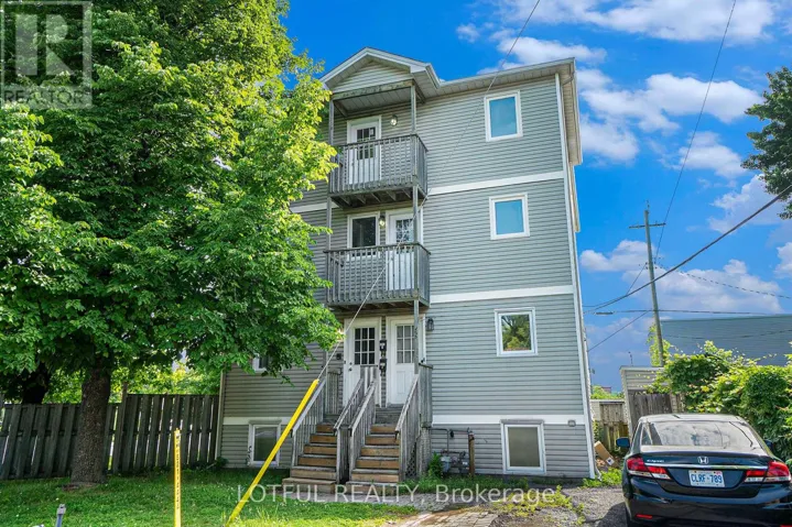 B - 725 ALESTHER STREET, Ottawa, Ontario K1K1H7