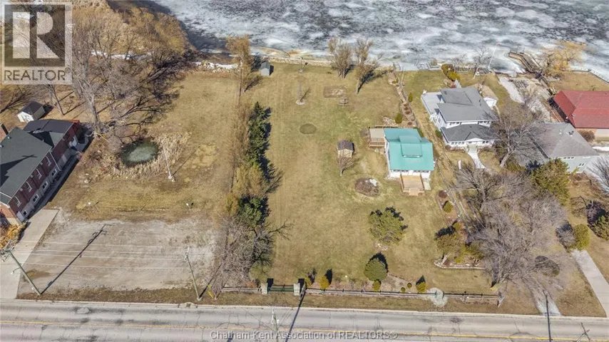 100 ROSS LANE, Erieau, Ontario N0P1N0