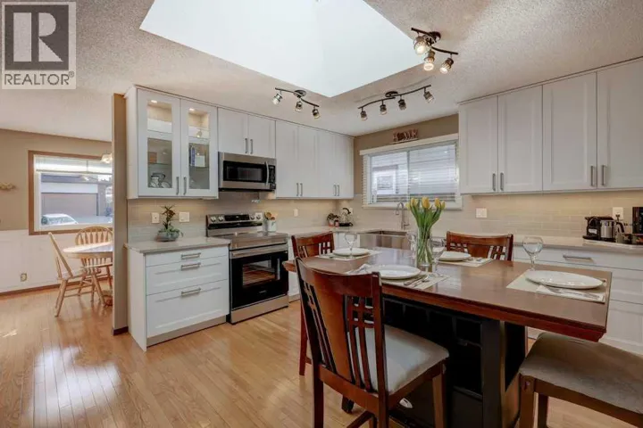 79 Bermondsey Way NW, Calgary, Alberta T3K1V5