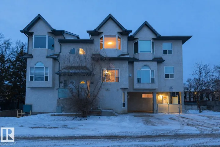 8016 109 ST NW, Edmonton, Alberta T6G2X9