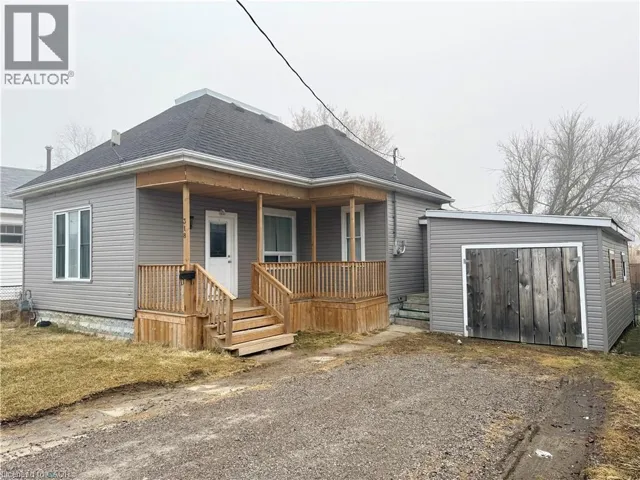 318 LAFONTAINE Street, Wallaceburg, Ontario N8A4H9