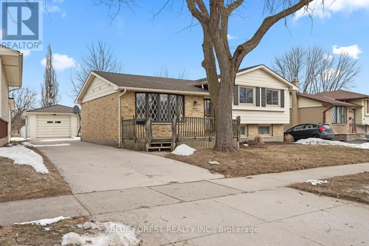 1001 OSGOODE DRIVE, London South (South Y), Ontario N6E1C9