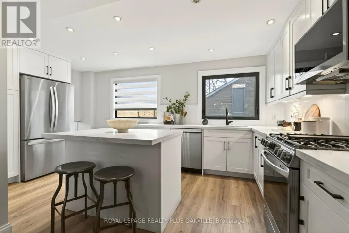 381 ELIZABETH STREET, Grimsby (Grimsby Beach), Ontario L3M3K6