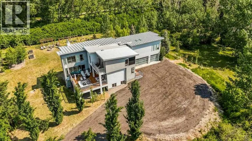 24008 241 Avenue E, Rural Foothills County, Alberta T1S4B8