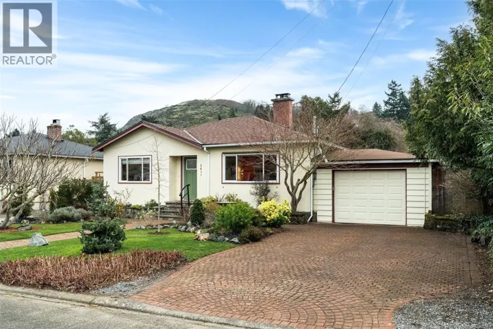 3411 St. Matthew St, Saanich, British Columbia V8P4K4