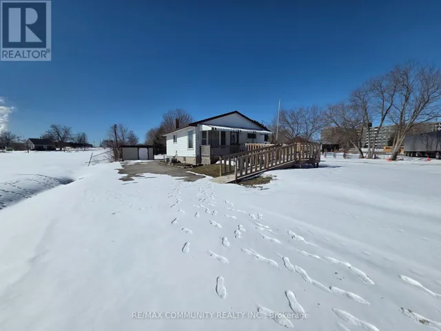 136 WHARF STREET, Clarington (Bowmanville), Ontario L1C2L2