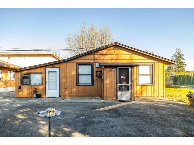 26968 30 AVENUE, Langley, British Columbia V4W2Z9