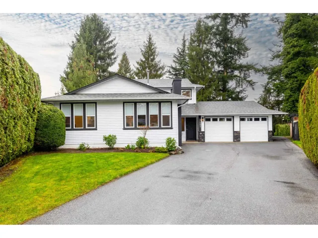 3483 197 STREET, Langley, British Columbia V3A7C4