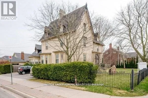 4 - 364 GEORGE STREET, Cobourg, Ontario K9A3M3
