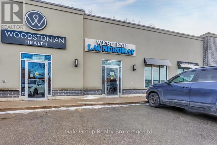 3 - 300 MAIN STREET, Woodstock (Woodstock - South), Ontario N4S1T3