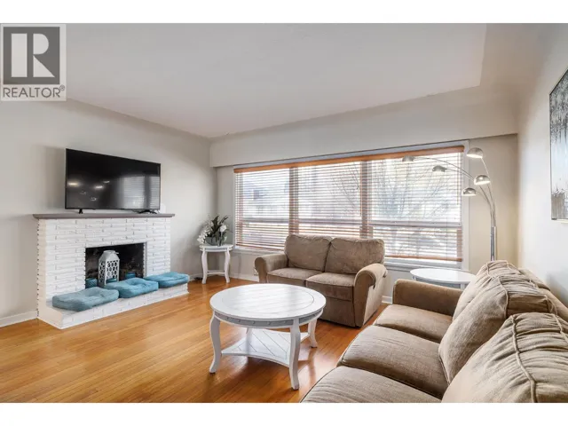 751 Saucier Avenue, Kelowna, British Columbia V1Y6A4