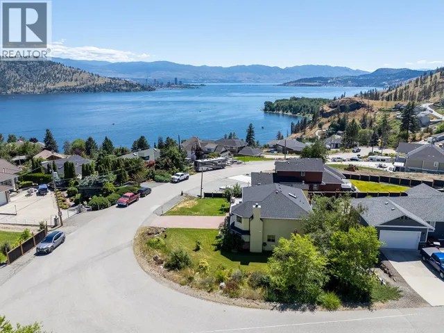 145 Heldon Court, Kelowna, British Columbia V1Z3S5