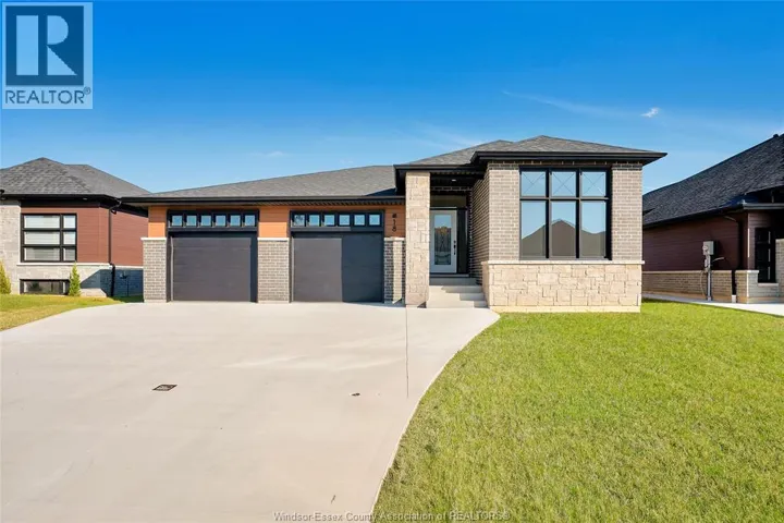 18 WOODLAND STREET, Kingsville, Ontario N9Y0A9