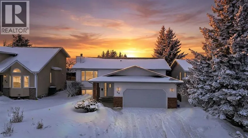 90 Douglas Avenue, Red Deer, Alberta T4R2G6